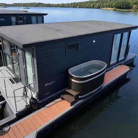 Houseboat Marina Mookerplas Met Duo Hottub I 4 - 6 Personen Holiday home *