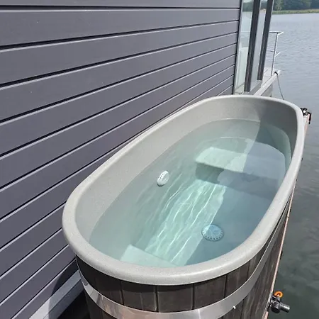 Houseboat Marina Mookerplas Met Duo Hottub I 4 - 6 Personen *
