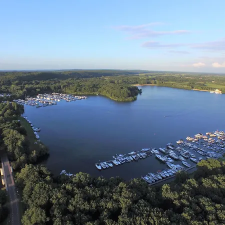 Holiday home Houseboat Marina Mookerplas Met Duo Hottub I 4 - 6 Personen Middelaar